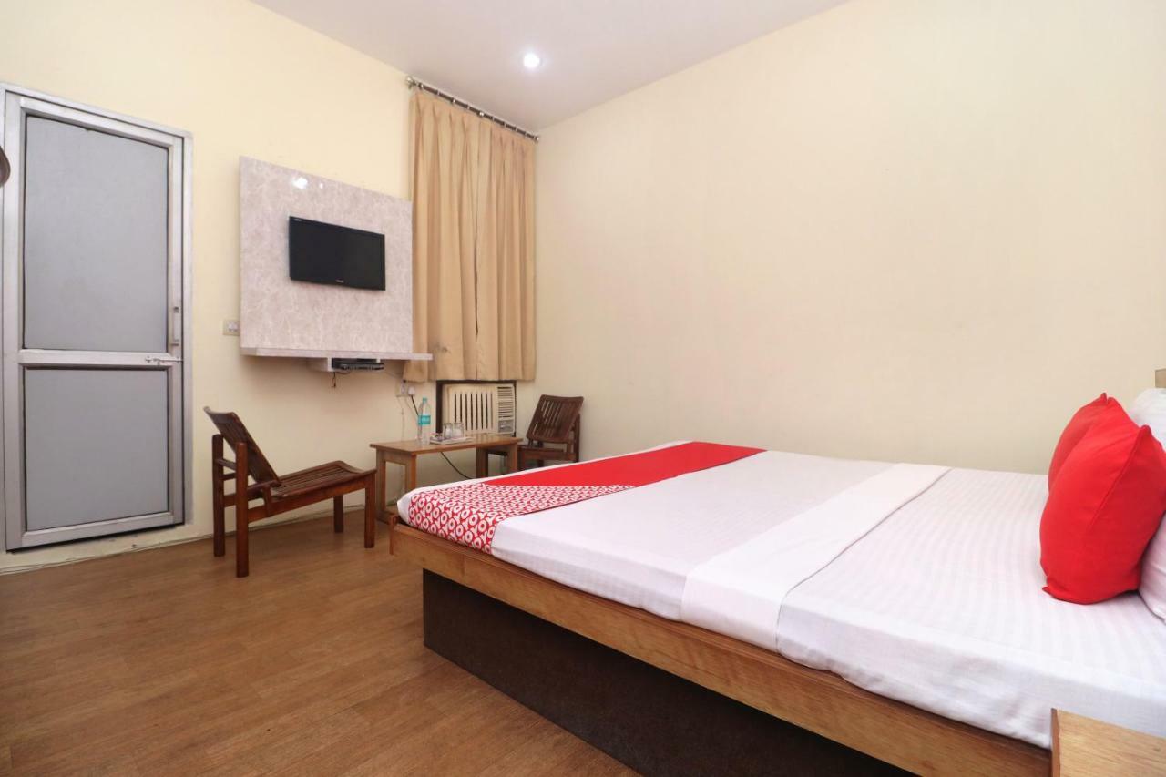 Hotel Oyo 19754 Ms Residency à Hoshiarpur Extérieur photo